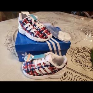 Adidas Size 5 in toddlers